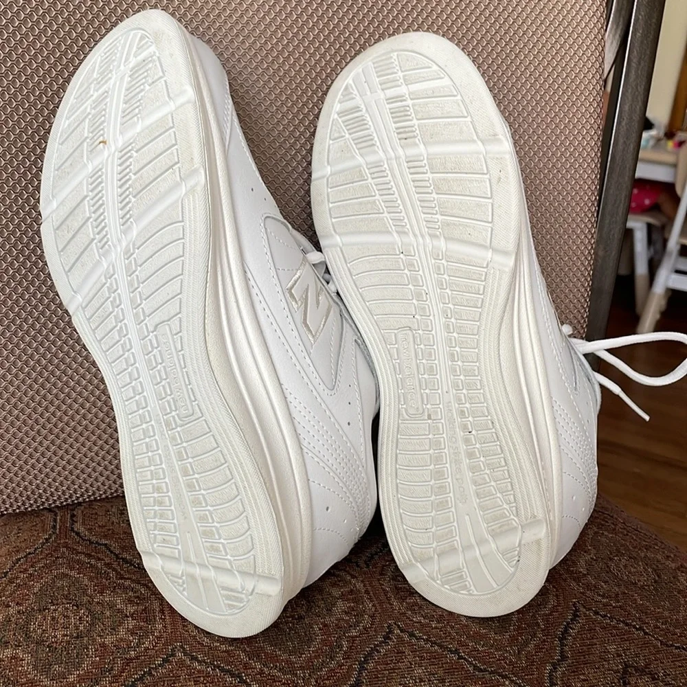 New Balance - Picture 6 of 7